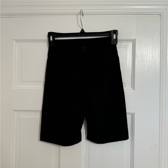 Whitney Simmons Gymshark biker shorts - Picture 2 of 3